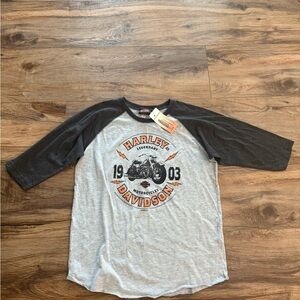Harley-Davidson Gray and Black 3/4 sleeve shirt